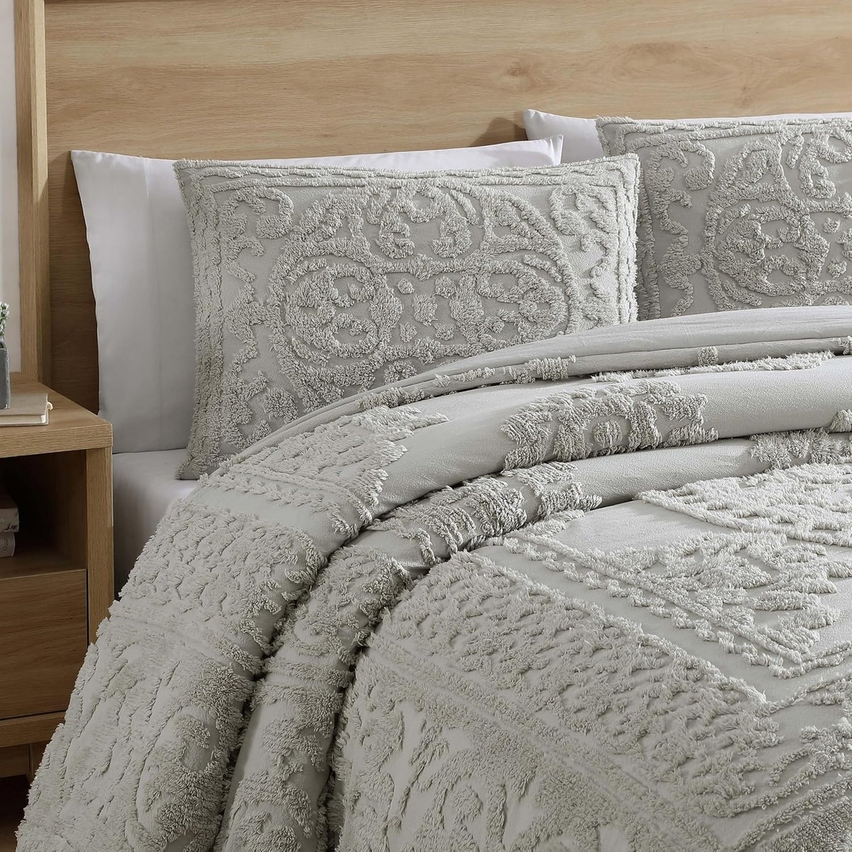 Medallion Tufted Chenille Comforter 3-Piece Set, Cotton, All Season Cozy Bedding, King, Gray