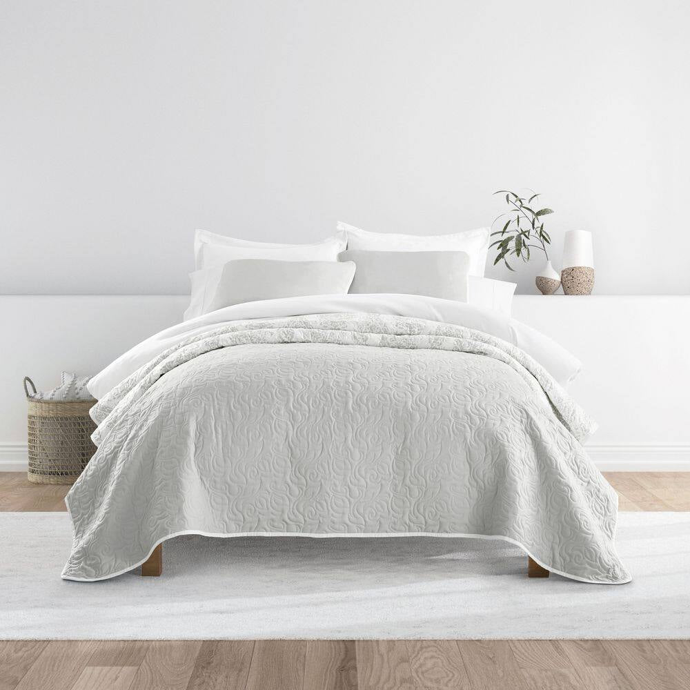 All Season 3-Pcs Distressed Damask Reversible Microfiber Quilt Set with Shams