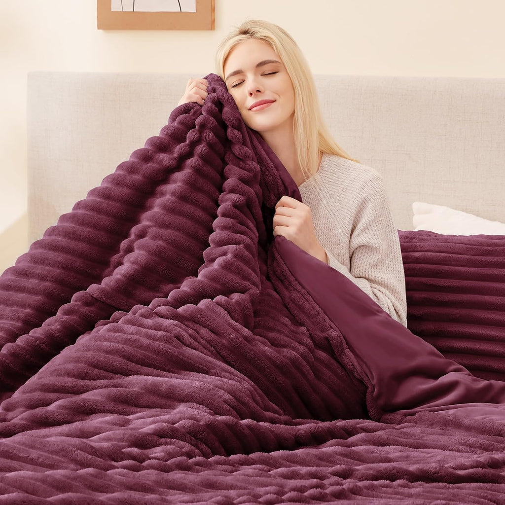 Fluffy Comforter Set Twin Size - Super Soft Faux Fur Stripe Jacquard Comforter 2 Pieces, Burgundy Fleece Bedding Set,Winter Warm Bed Set,1 Comforter with 1 Pillowcase
