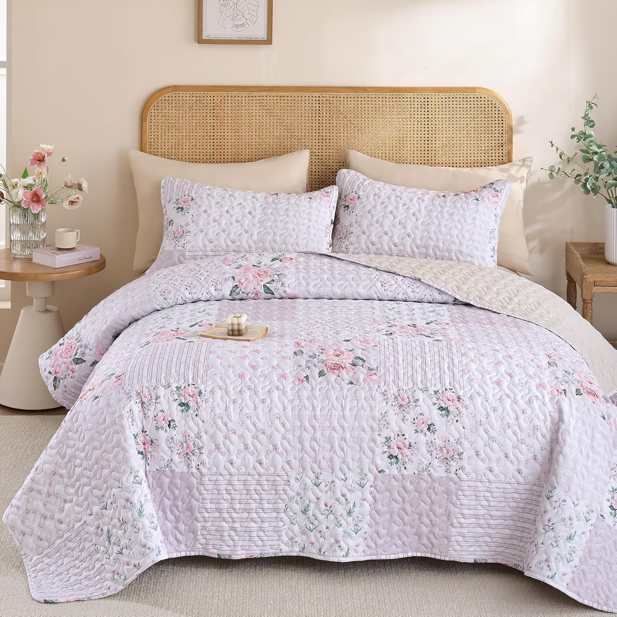 Floral Quilt Set Queen Size – Ultra Soft Lightweight Bedspread, 3 Piece Beige Bedding Set (90"X90") with Pillowcases (20"X26"), All Season Coverlet for Bedroom & Guest Room