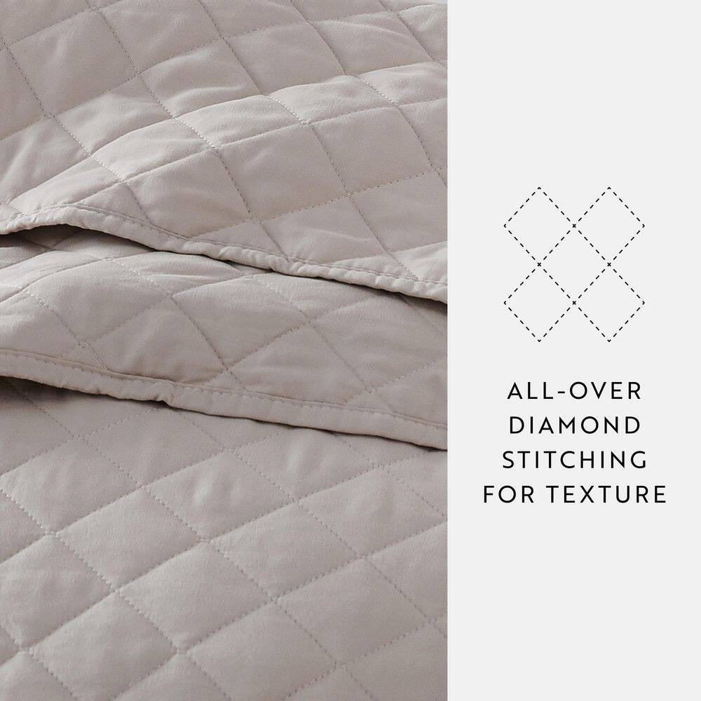 All Season 3-Pcs Diamond Stitch Microfiber Quilt Set with Shams