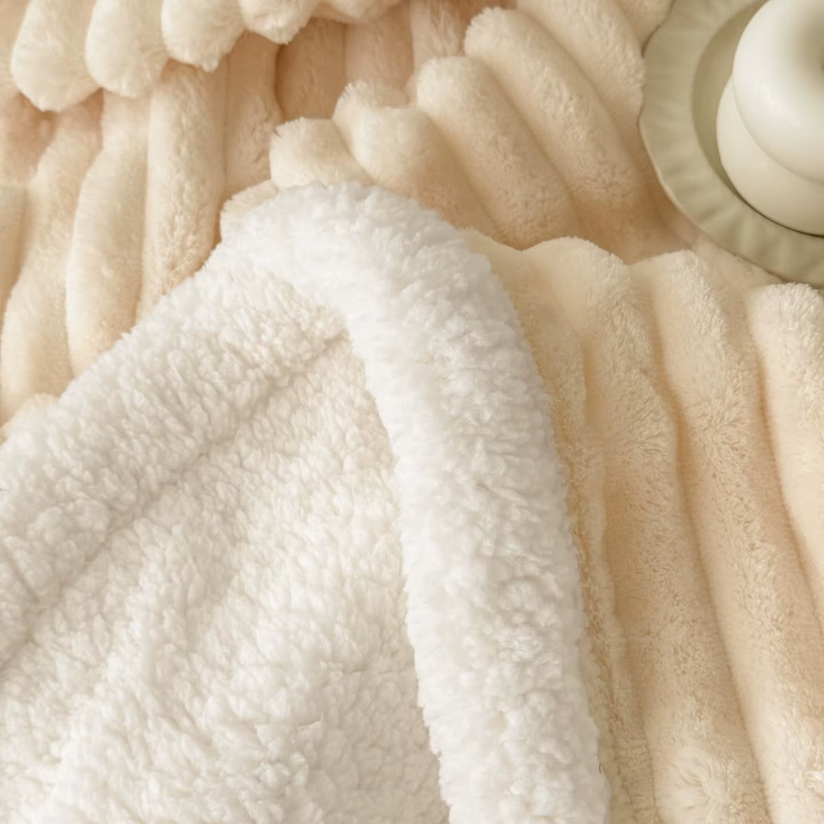 Cozy Fluffy Coral Fleece Blanket Thick Warm Striped Winter Duvets Soft Plush Sofa Throw Blanket Queen Bedroom Bedspread for Home