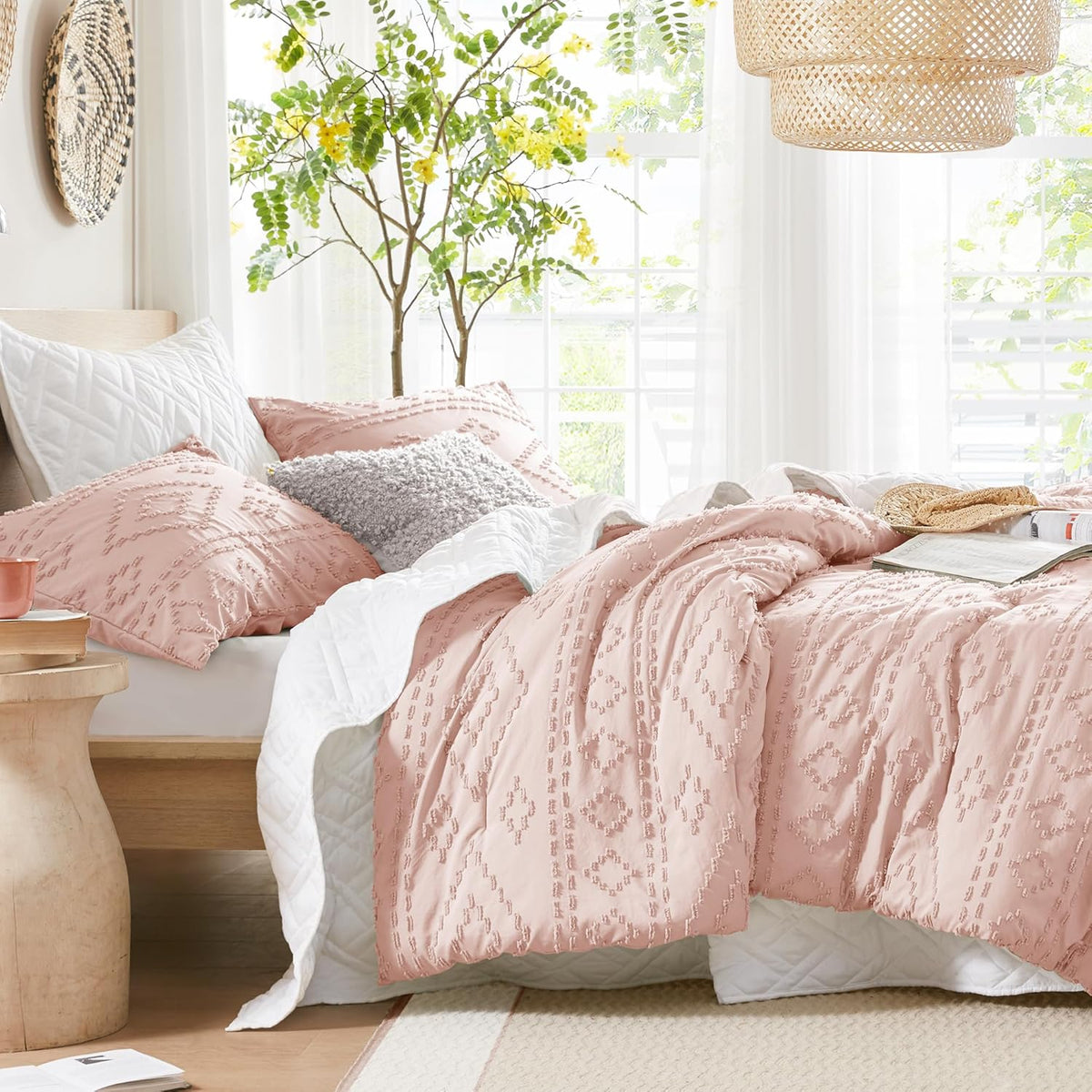 Comforter for King Size Bed, Geometric Diamond Tufted Boho Comforter Set, All Season Lightweight Bedding Set, Matching Sham, King/Cal King Pink 3 Piece