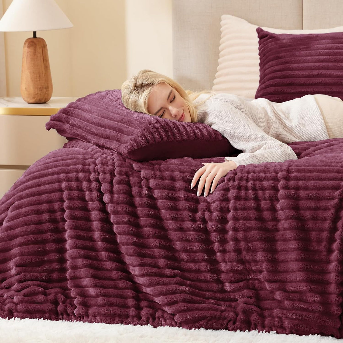 Fluffy Comforter Set Twin Size - Super Soft Faux Fur Stripe Jacquard Comforter 2 Pieces, Burgundy Fleece Bedding Set,Winter Warm Bed Set,1 Comforter with 1 Pillowcase