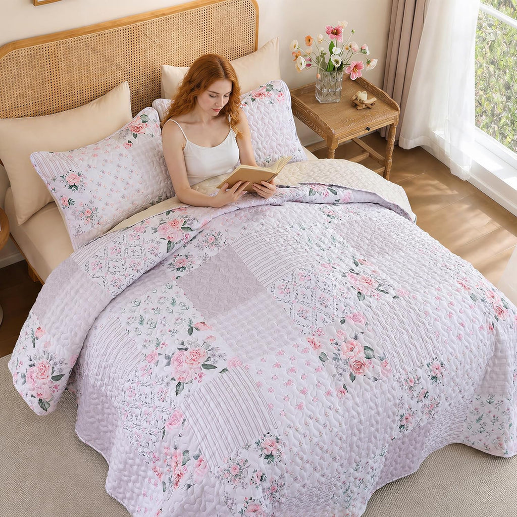 Floral Quilt Set Queen Size – Ultra Soft Lightweight Bedspread, 3 Piece Beige Bedding Set (90"X90") with Pillowcases (20"X26"), All Season Coverlet for Bedroom & Guest Room